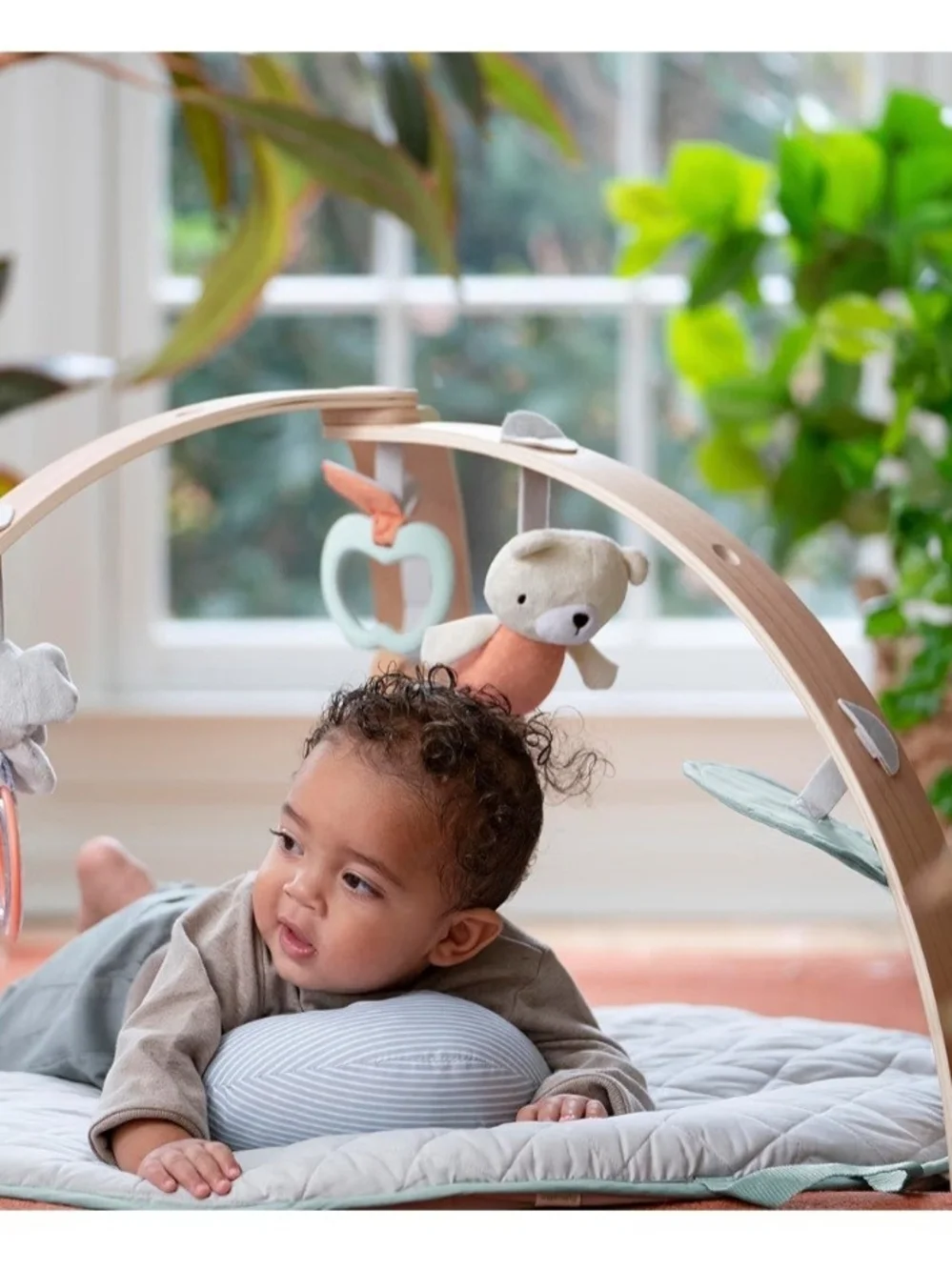 Wooden Baby Play Arch with Light Blue Star Play Mat